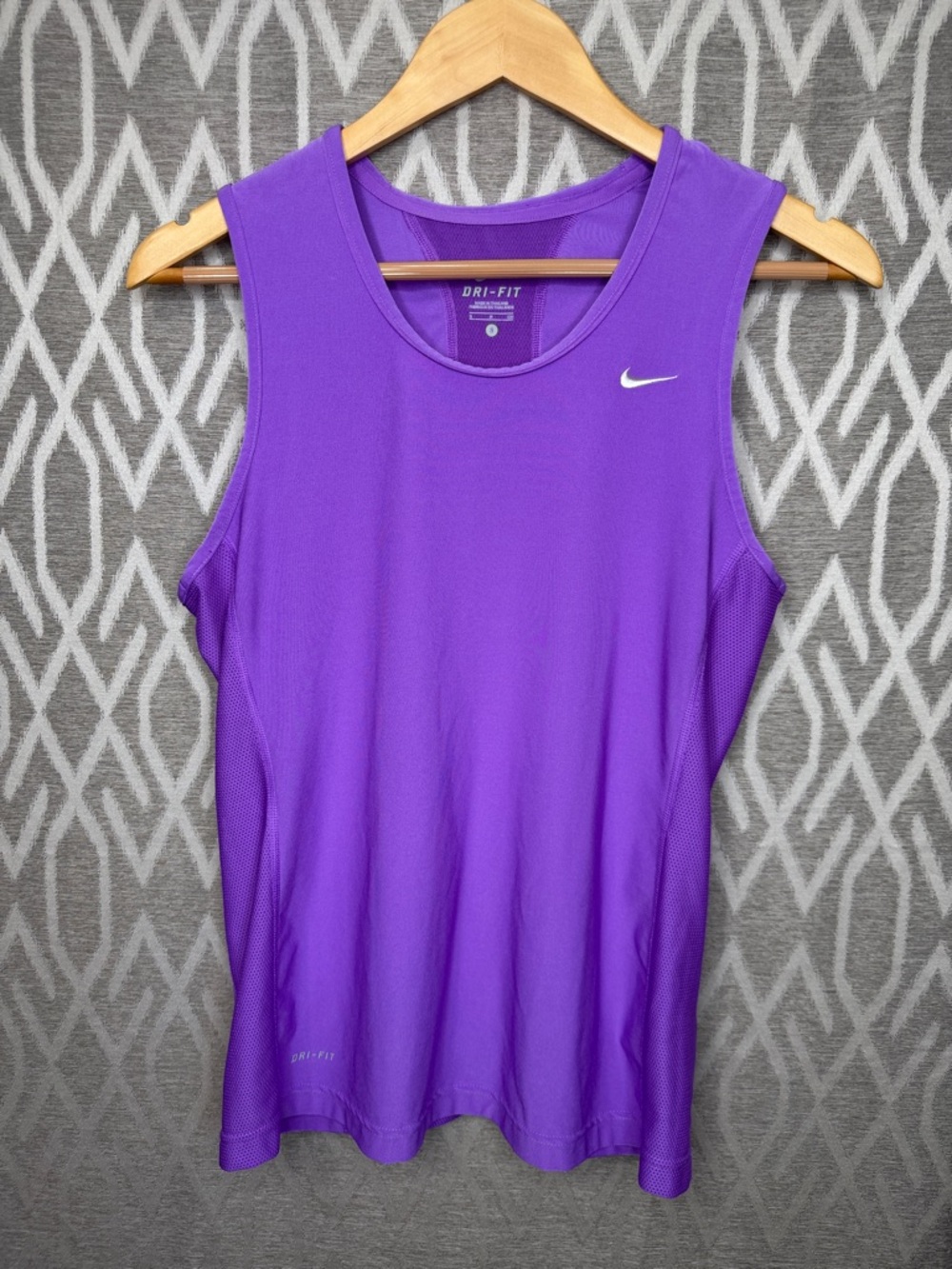Nike Purple Dri-FIT Athletic Tank Size: Small